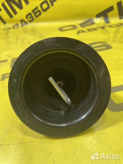 Крепление запасного колеса Ford Fusion