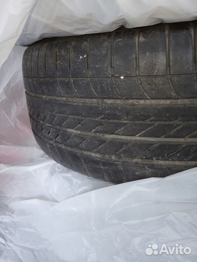 Goodyear Eagle F1 A/S-C 255/50 R19 и 285/45 R19 107W