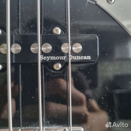 Fender squier jazz bass