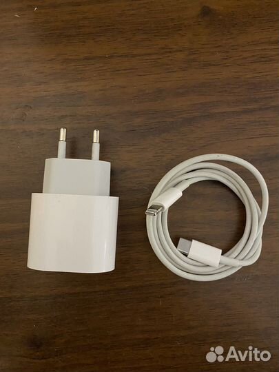 Зарядка на iPhone