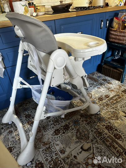 Стульчик для кормления tommy