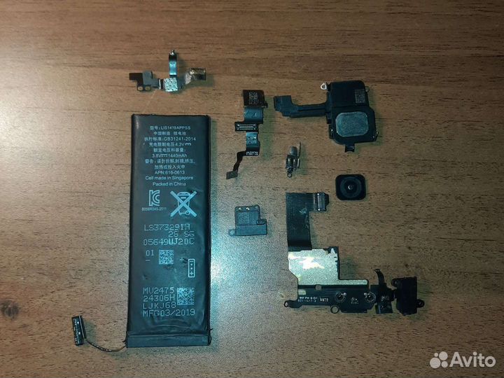 Запчасть для iPhone 5 и 4