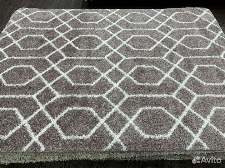 Ковер новый 1.6х2.3м
