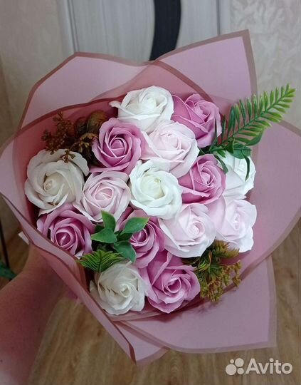 К школе Букеты из мыльных роз