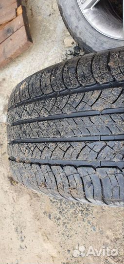 Michelin Latitude Tour HP 255/55 R18