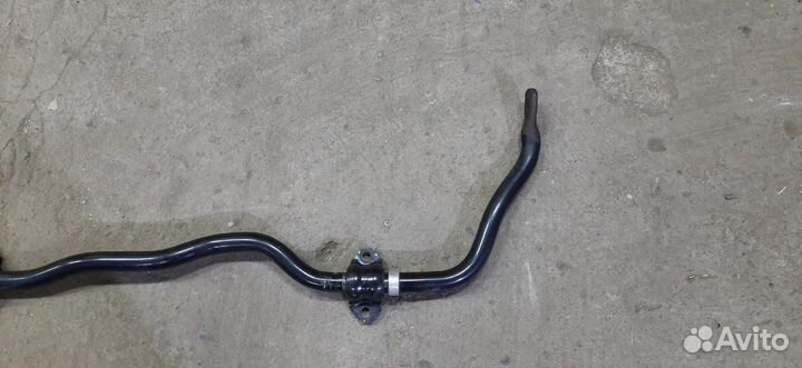 Передний стабилизатор Toyota C-HR