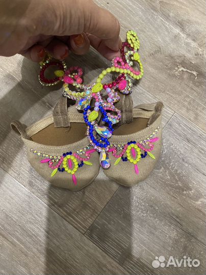 Полупальцы для гимнастики с рисунком и стразами