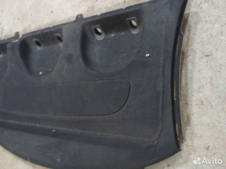 Полка задняя Mercedes W211 2007 г