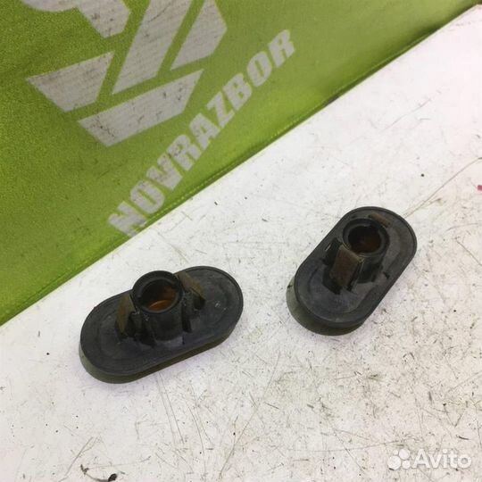 Повторитель на крыло желтый Рено Меган