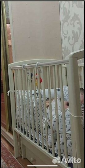 Детская кроватка