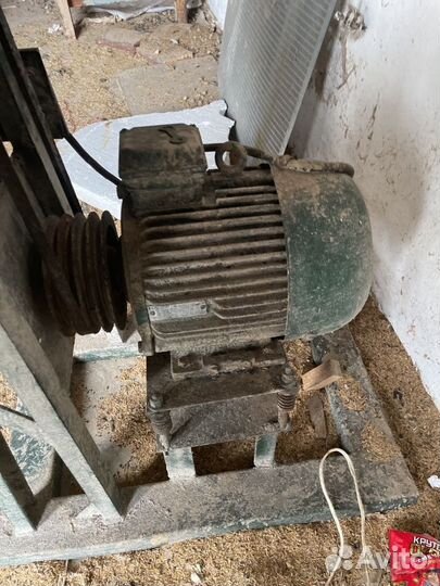 Зернодробилка бу