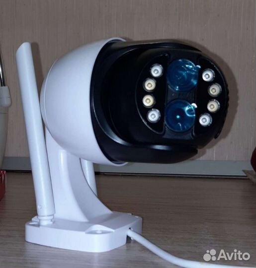 IP поворотная камера 8 мр с 8x оптическим зумом