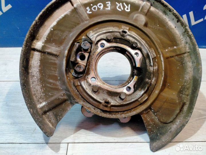 Кулак поворотный задний правый Bmw 530I E60 N52B30