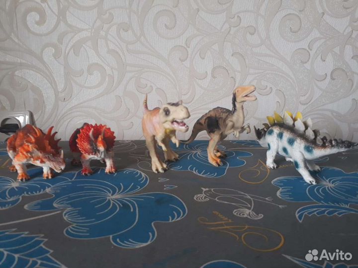 Игрушки динозавры
