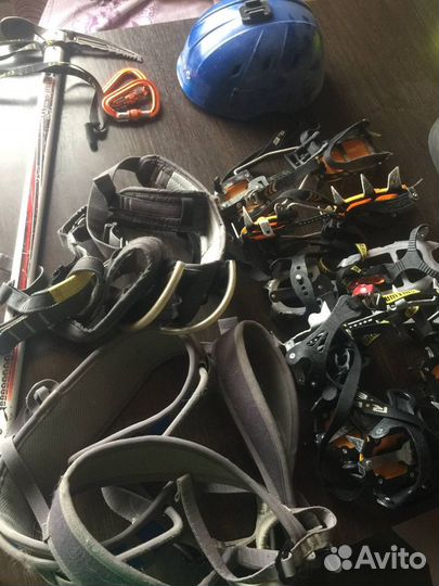 Кошки, ледоруб, каска, обвязка