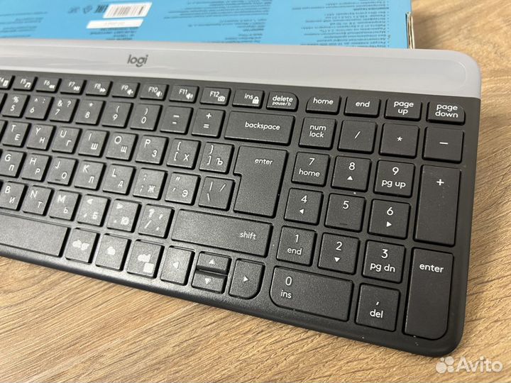 Комплект беспроводная мышь + клавиатура