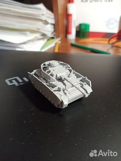 Фигурка, танк коллекционный Pz 4 экранированный