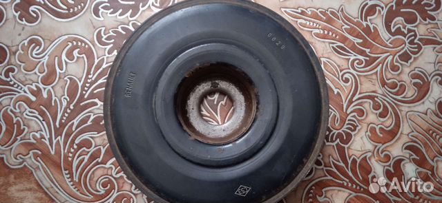 Демпферный шкиф рено Меган 2