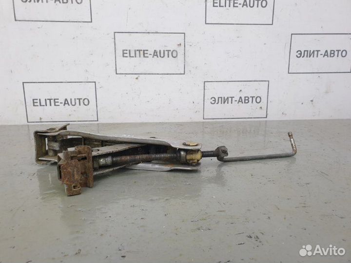 Домкрат Audi A4 B7 2.0 2007