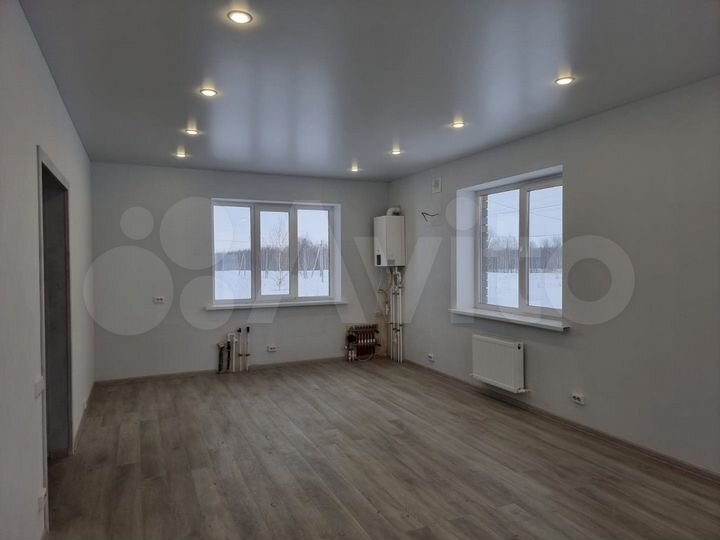 Коттедж 90 м² на участке 6 сот.