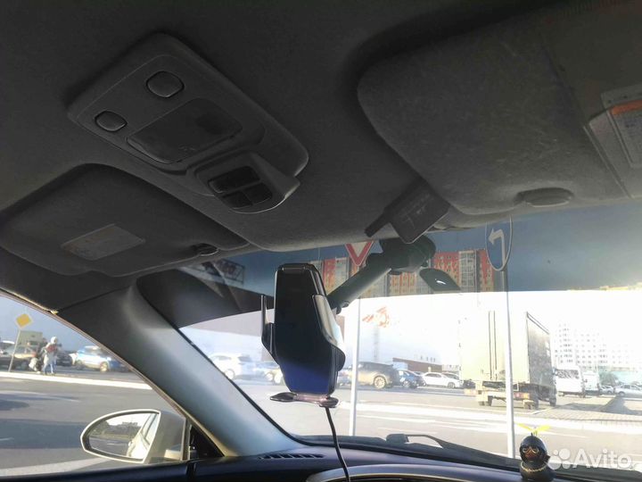 Автомобильный держатель с беспроводной зарядкой Ho