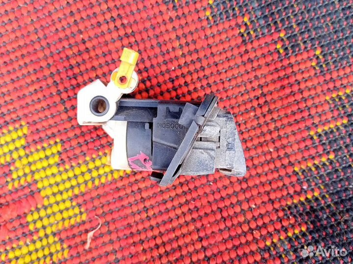 Личинка замка багажника Toyota Caldina