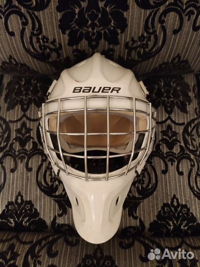 Вратарский шлем bauer
