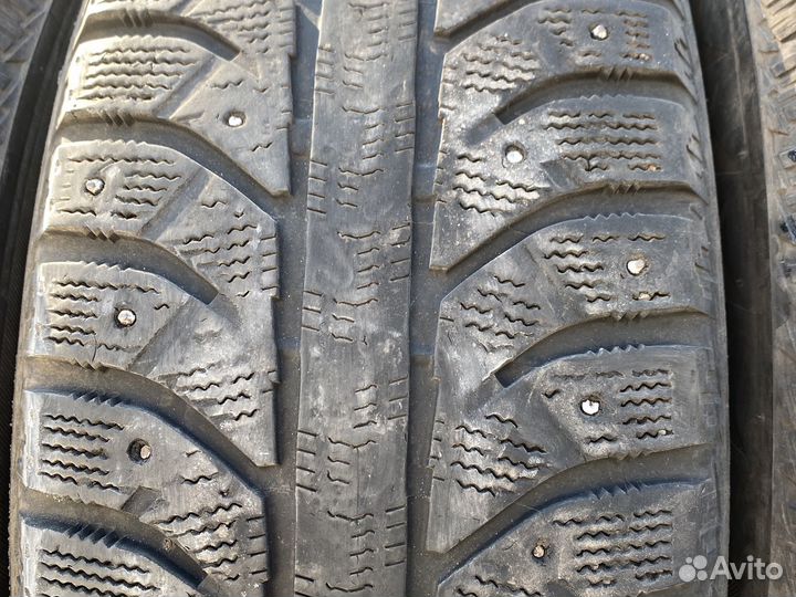 Bridgestone Ice Cruiser 7000 225/65 R17 106T