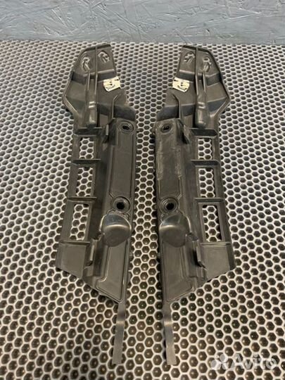 Крепление бампера заднее Porshe Panamera 970 рест