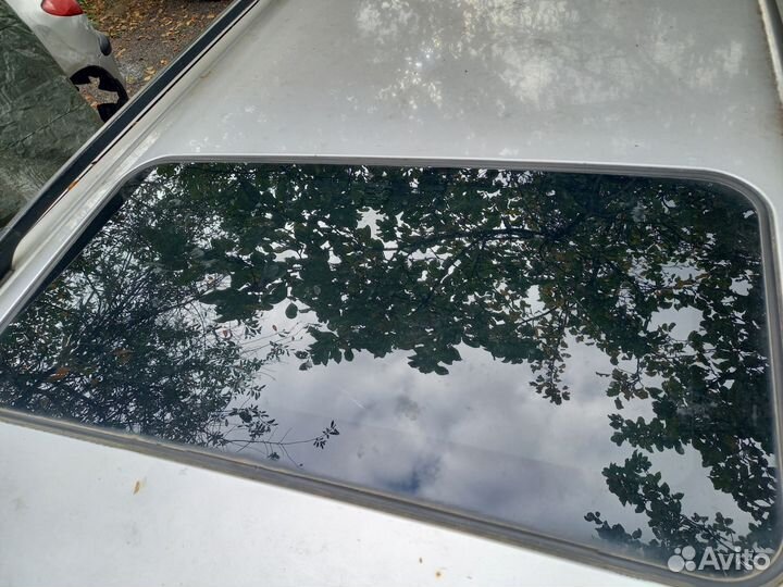 Люк Nissan primera p11