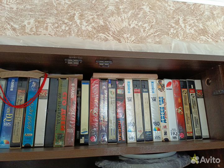 Видеомагнитофон funai и видеокассеты