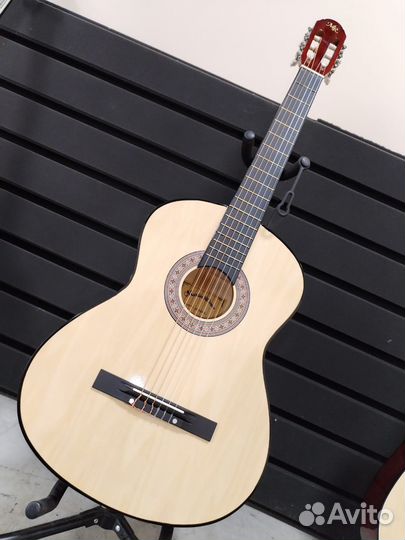 Классическая гитара 4/4martin romas JR-N39 (новая)