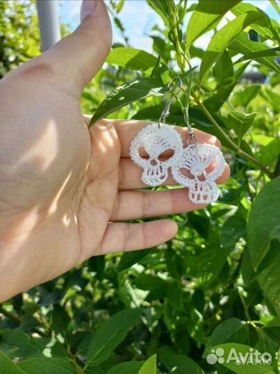 Серьги Череп вязанные готика