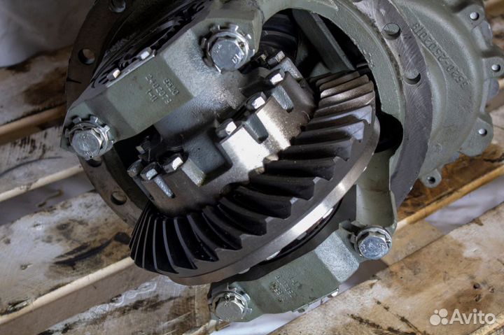 Средний редуктор 6520. 37/22 камаз