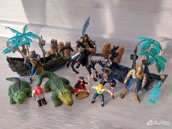 Schleich и др. Пираты, воины мира, индейцы