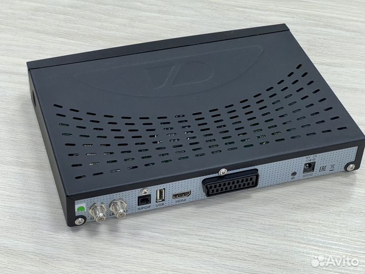 Ресивер триколор gs b211