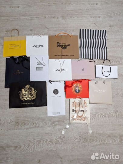 Брендовые пакеты и коробки