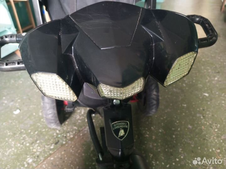 Детский велосипед трехколесный с ручкой