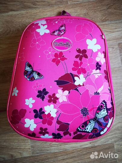 Ранцы школьные ортопедические и нет- много