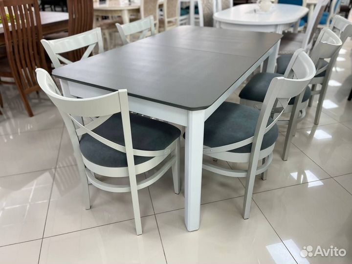 Кухонный стол