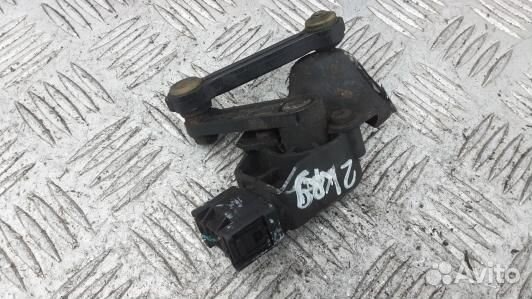 Датчик положения подвески audi Q7 (2KR09Q402)