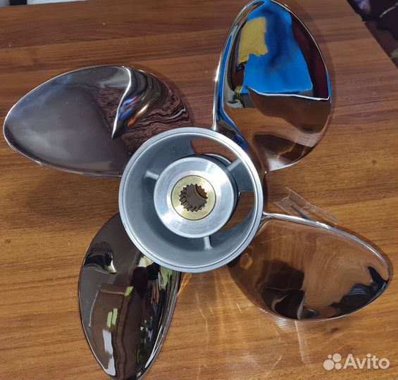 Винт правого вращения volvo SX (сталь) (4X14X20)