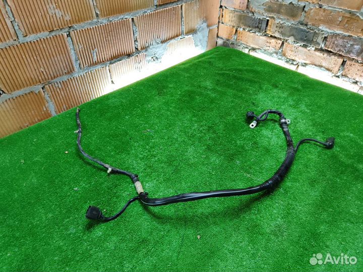 Провод стартера черный Volkswagen Passat B6