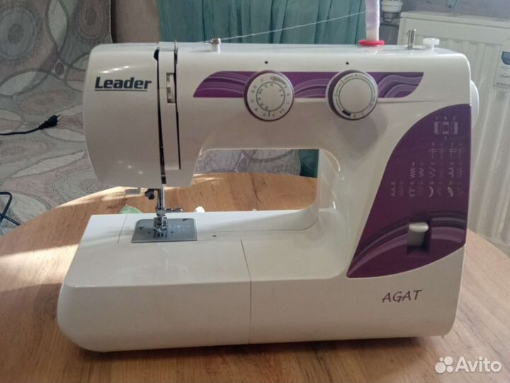Швейная машина leader agat