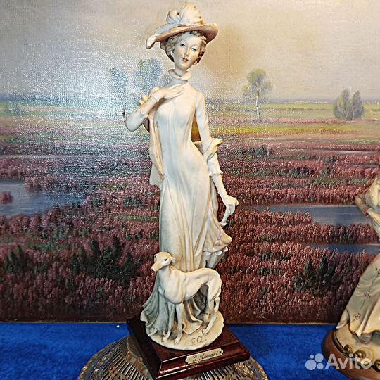 Capodimonte.Италия.Giuseppe Armani.Девушка.Собака