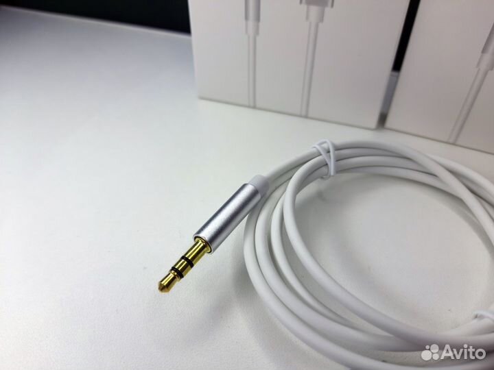 Кабель для iPhone aux / Lightning to 3.5 aux audio
