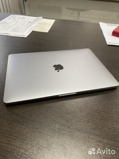 Apple MacBook Pro 13 2017 (куплен в 2019)