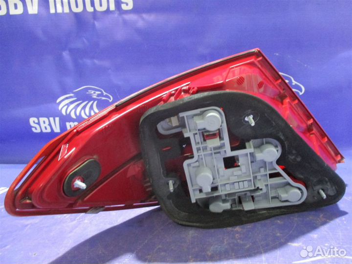 Фонарь задний правый Mercedes-Benz C W204 271950