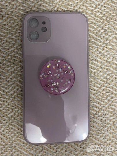 Чехлы на iPhone 11