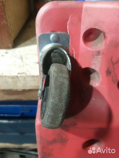 Лежак подкатной